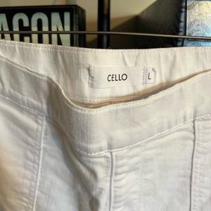 Cello white jeans size large